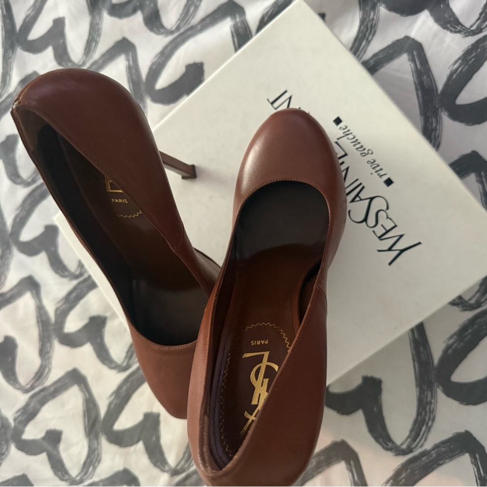 Yves Saint Laurent Chocolate Leather Heels